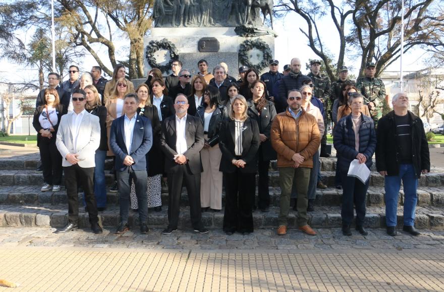 El acto se llevó a cabo en Plaza San Martín.