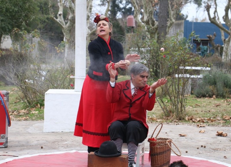 Espectáculo motorizado por "Argentina Florece Teatral".