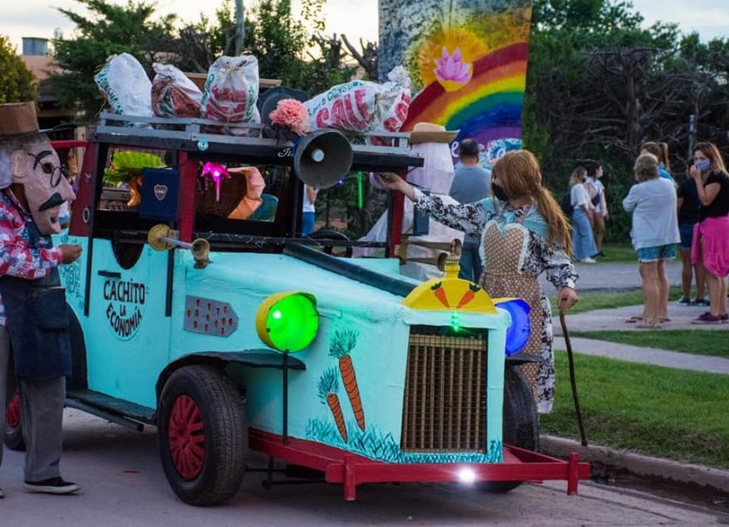 Con éxito se dio inicio al Carnaval Especial en la ciudad, con los cuidados y la prevención necesaria y la utilización del tapabocas.