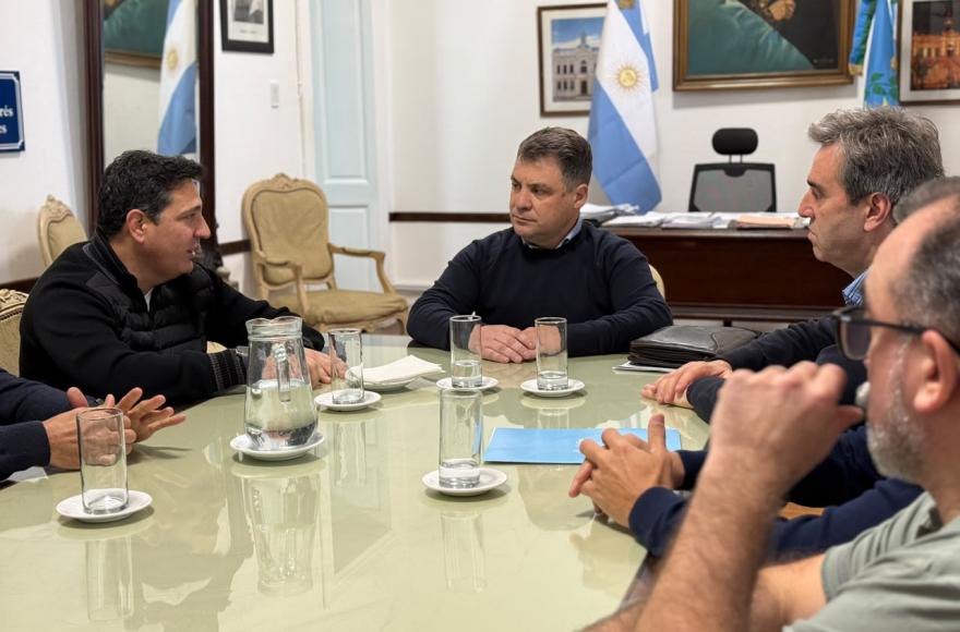 Luján, Areco y Giles trabajan junto a la Provincia por la normalización del servicio de la línea 276