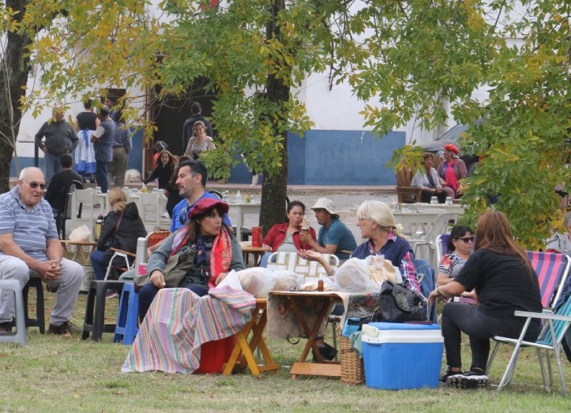 Los gilenses y turistas se sumaron en gran número.