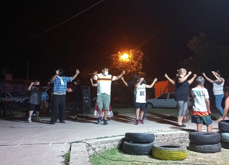 Actividad en la Plaza Santiago del Estero.