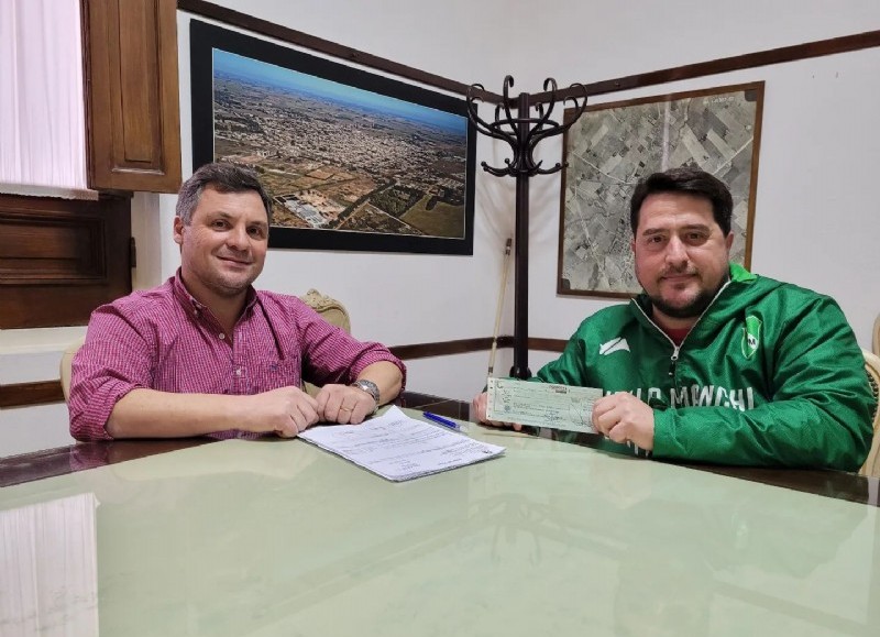 La Municipalidad entregó subsidio al Club Villa Manchi