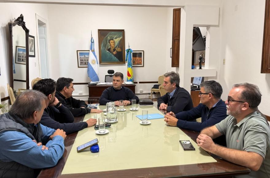 Luján, Areco y Giles trabajan junto a la Provincia por la normalización del servicio de la línea 276