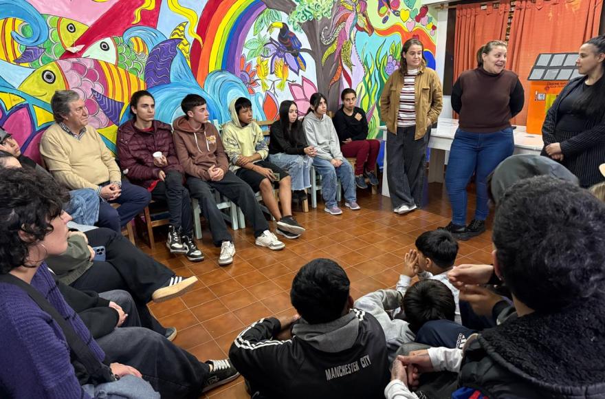 Jóvenes del Programa Envión presentaron el proyecto “ElectroSolar”