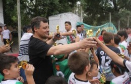 Entrega de trofeos de la Asociación Civil Deportiva Infanto Juvenil de Fútbol