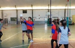 Juegos Estudiantiles: el turno del cestoball