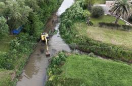 Comenzó el mantenimiento del Arroyo Giles y se intensifican las tareas de limpieza urbana