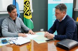 Gesualdi pidió en Vialidad Provincial la repavimentación total del camino Giles-Azcuénaga-Solís