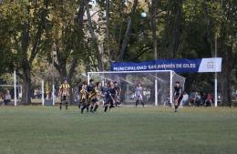 Renovación de la cancha principal de fútbol del Parque