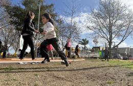 Chicos y chicas de Cucullú, de parabienes